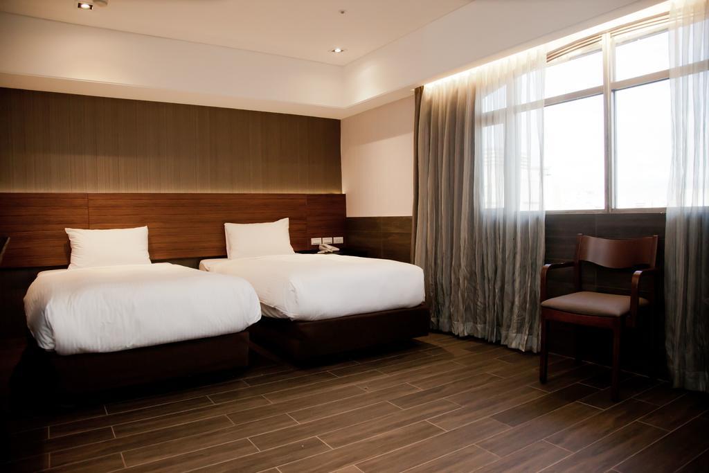 Kdm Hotel Taipei Exteriör bild