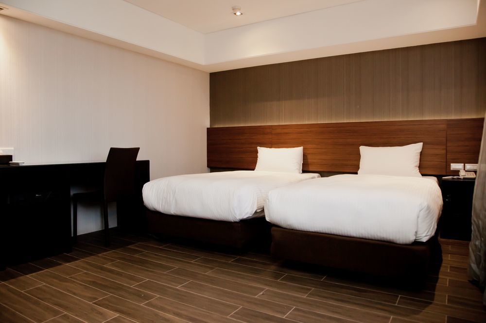 Kdm Hotel Taipei Exteriör bild