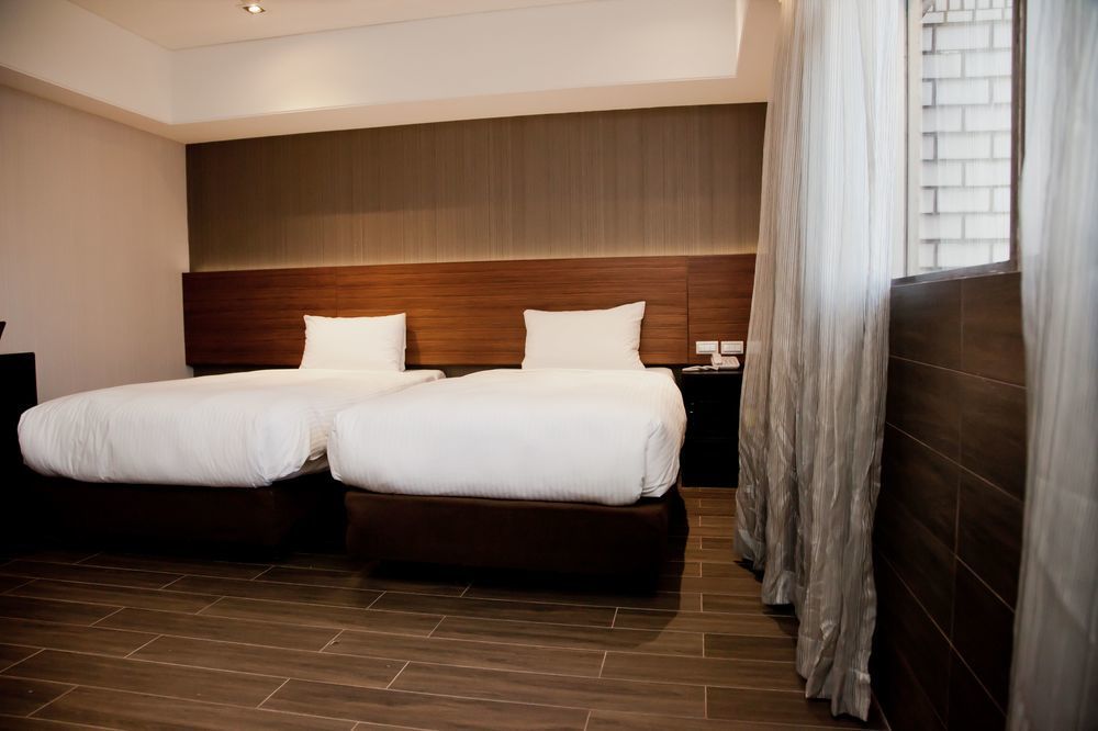 Kdm Hotel Taipei Exteriör bild